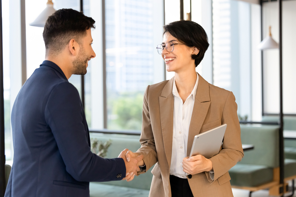 How the VET Recruiter Website Connects Professionals with Premium Opportunities