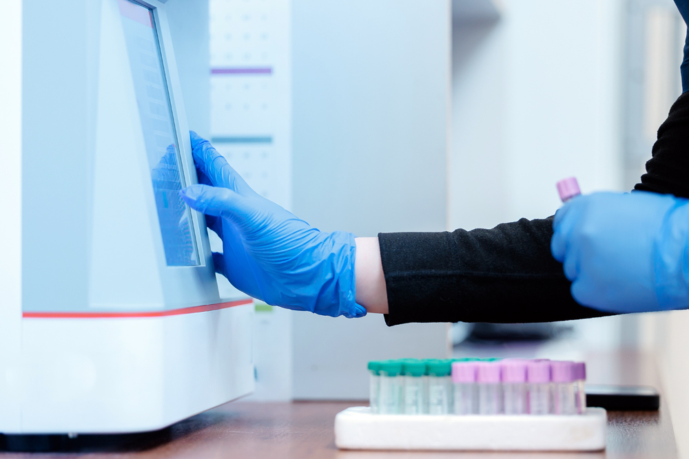 How to Recruit Professionals Who Buy Capital Equipment for Veterinary Practices
