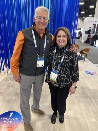 the-vet-recruiter-photo-gallery-Stacy-and-Dr.-Rocky-Bigbie