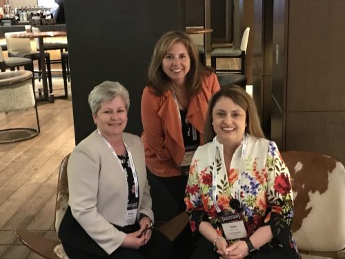 the-vet-recruiter-photo-gallery-Stacy-with-Dr-Wendy-Hauser-and-Gina-Fortunato