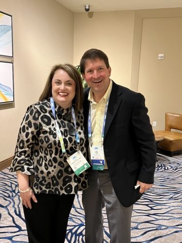 the-vet-recruiter-photo-gallery-Stacy-with-Dr.-Andy-Roark-1